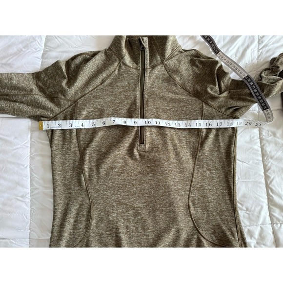 Lululemon Rush Hour Womens 8 Half Zip Pullover Heathered Military Green EUC - Picture 4 of 14